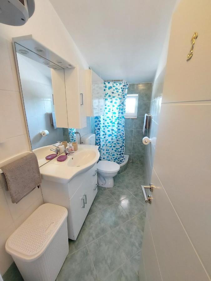 Apartman Ana Štinjan Εξωτερικό φωτογραφία