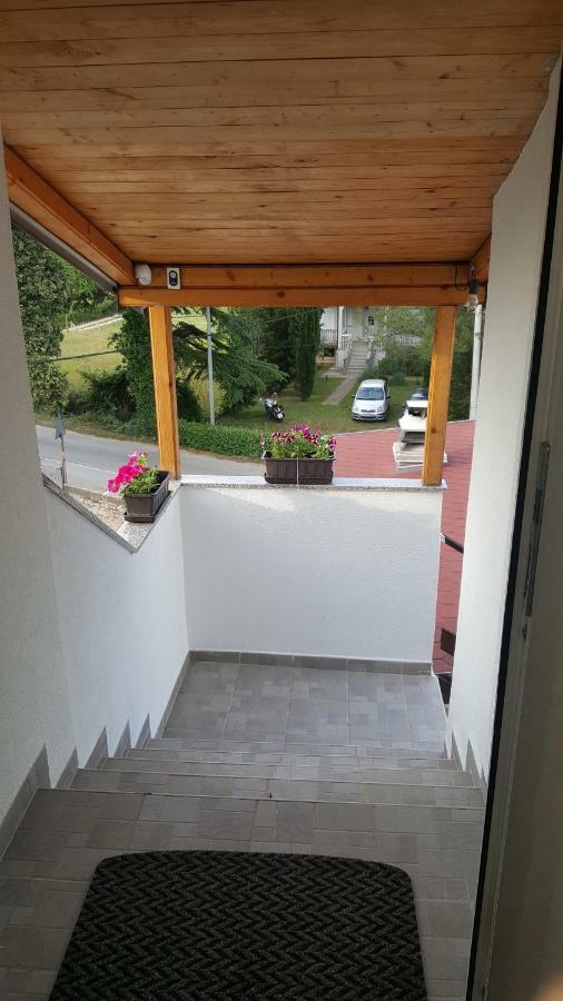 Apartman Ana Štinjan Εξωτερικό φωτογραφία